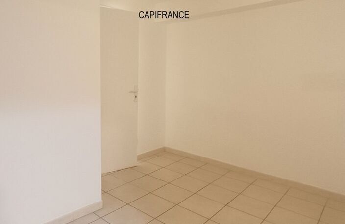 Local/bureau professionnel à louer DIGNE LES BAINS (04) — photo 3