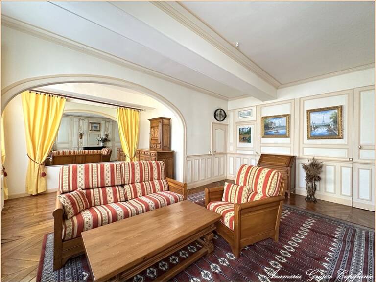 Exceptionnelle maison de ville à Courville : 250m², 6 chambres & piscine Intérieure – À 15 min de Chartres — photo 1