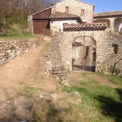 Appartement 4 pièces 700 €