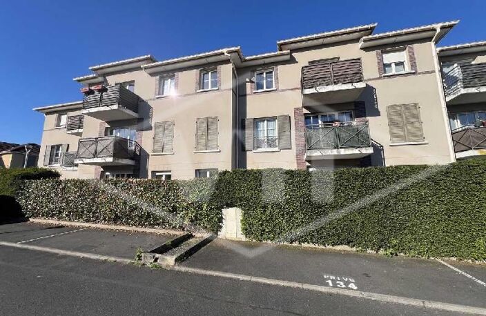 Vente appartement 2 pièces 43 m² Combs-la-Ville (77380) — photo 2