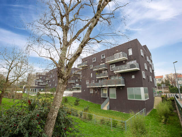 Local commercial de 158m2 - Nantes — photo du bien