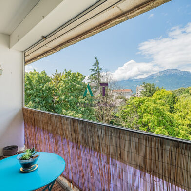 Appartement 3 pièces 160000 €