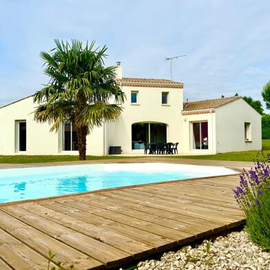 Maison 6 pièces 399990 €