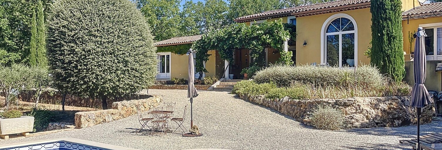 Maison 8 Pièces 253 m² à vendre à Fayence (83440)