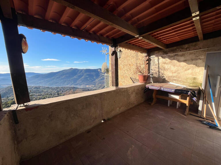 Appartement T4 avec terrasse avec vue dégagée + cave — photo 1