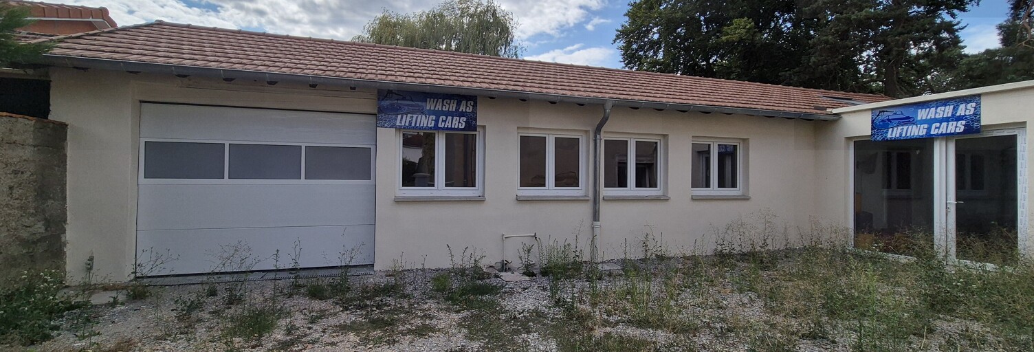 Commerce  120 m² à louer à Roanne (42300)