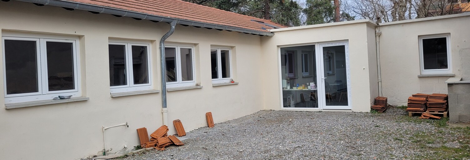 Commerce  120 m² à louer à Roanne (42300)