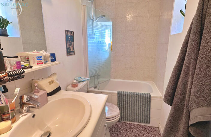 APPARTEMENT TYPE 2 LOUE POUR INVESTISSEUR BOURG CENTRE GARE — photo 5