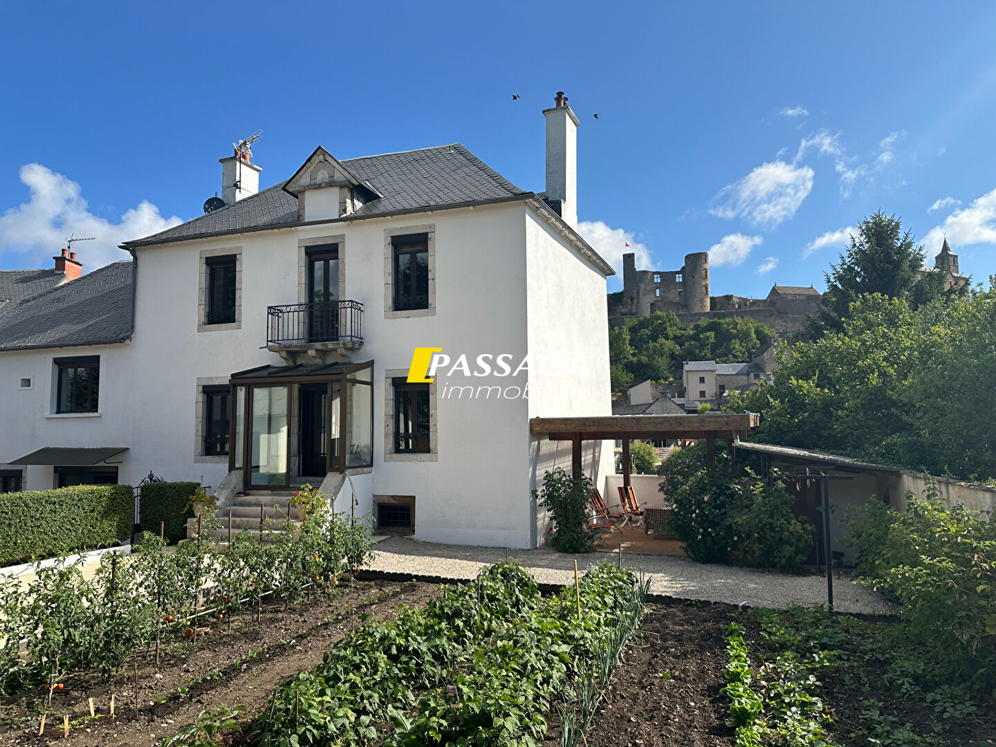 Villa / Maison  T6 à vendre Bertholène 12310