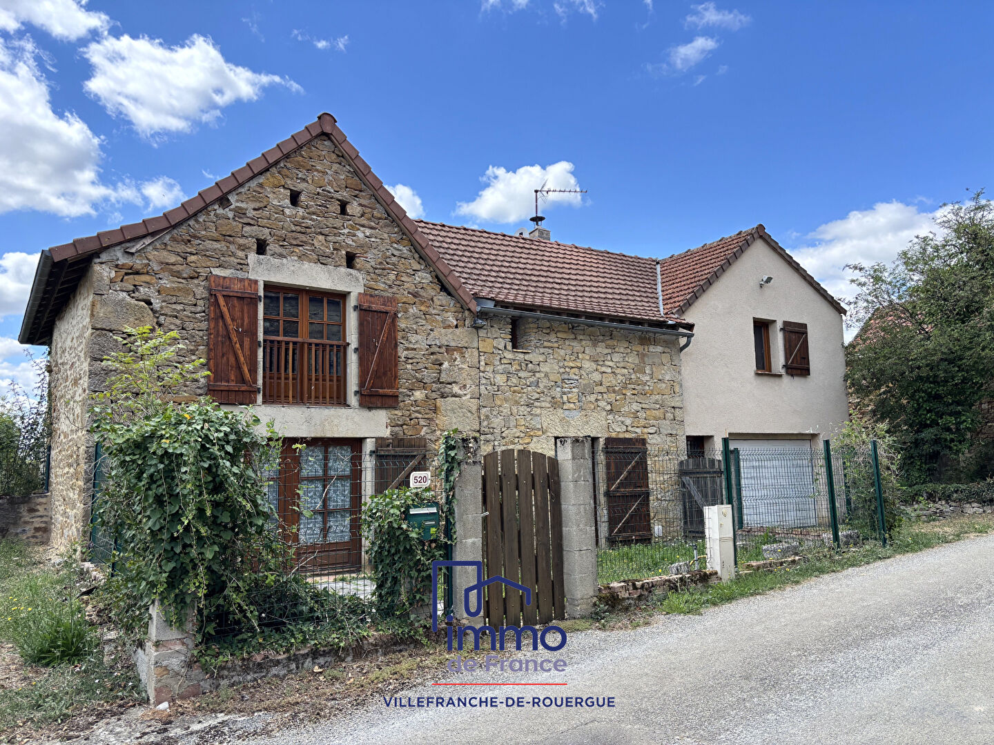 Villa / Maison  T5 à vendre Savignac 12200