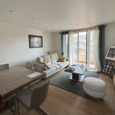 Appartement 4 pièces 900 €