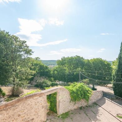 Maison 11 pièces 483000 €