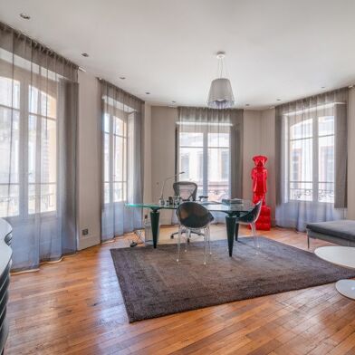 Appartement 4 pièces 485000 €