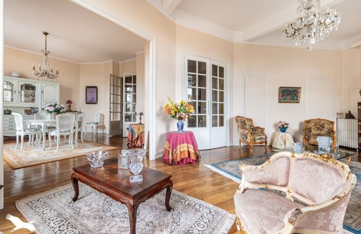 Appartement de 8 pièces principales — photo 2