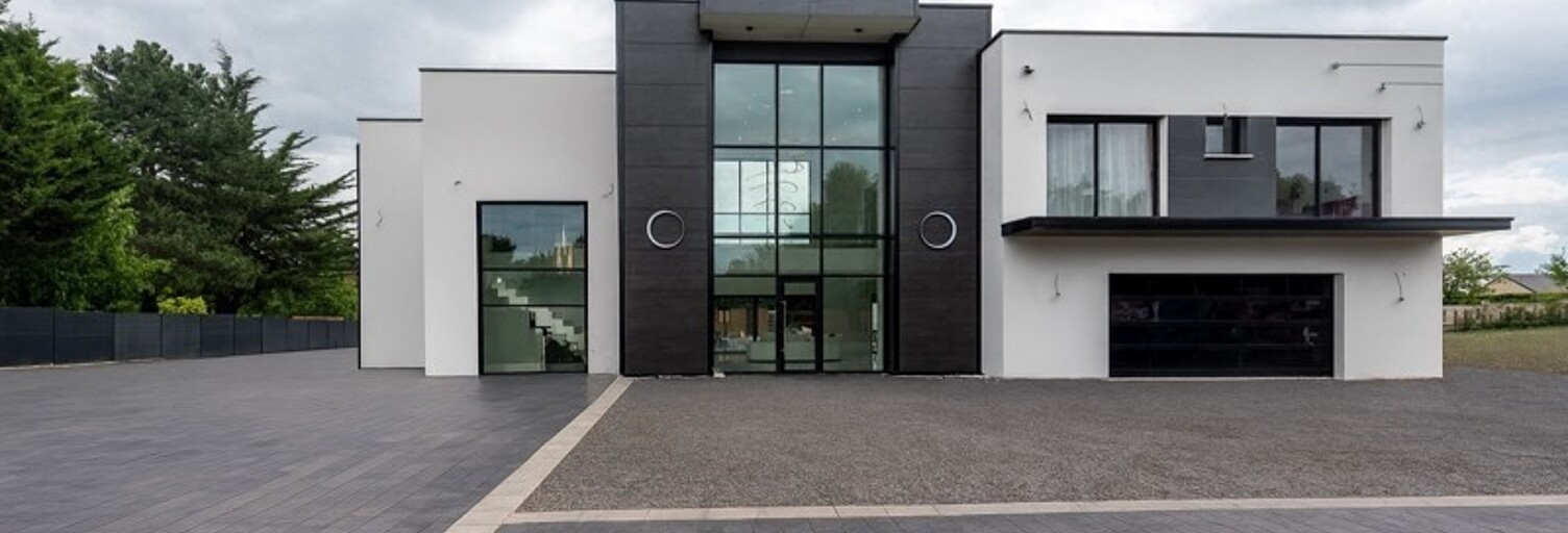 Maison 11 Pièces 397 m² à vendre à Saint-Doulchard (18230)