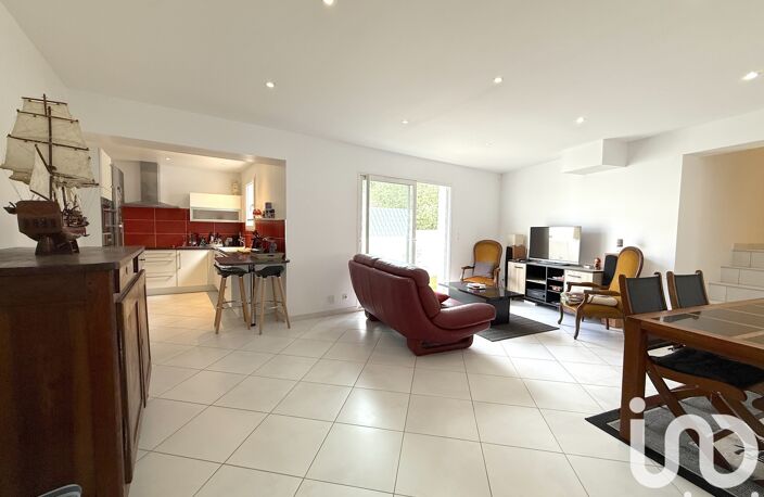 Vente Maison/villa 4 pièces — photo 2