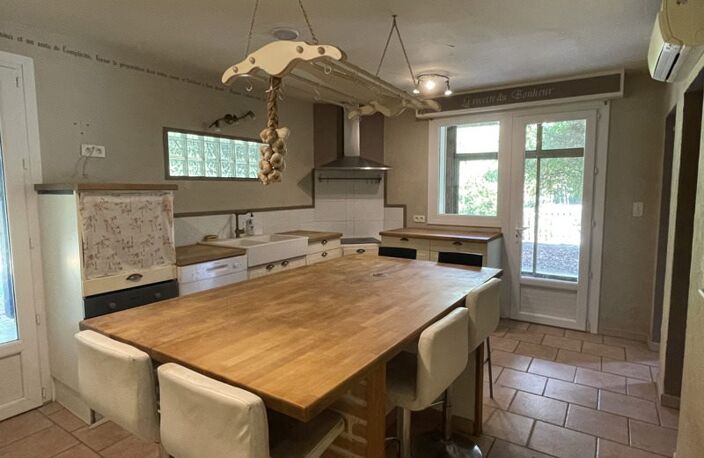 Vente maison 7 pièces 216 m² Pomarez (40360) — photo 2