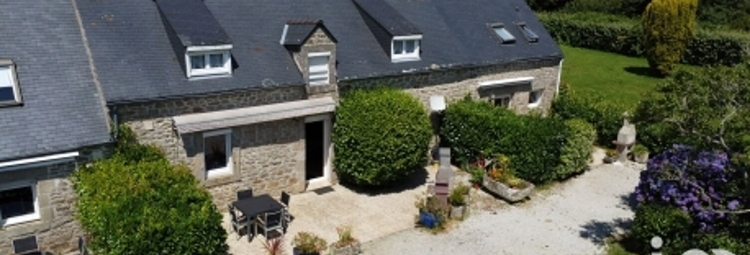 Maison 11 Pièces 180 m² à vendre à Plonévez-Porzay (29550)