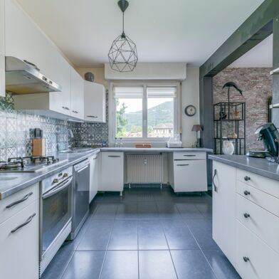 Appartement 4 pièces 185000 €