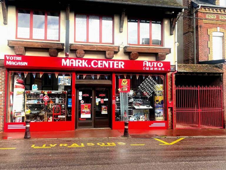 Vente Boutique/Local commercial 300 m&sup2; — photo 1