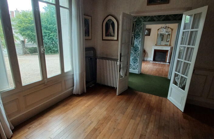 Maison de caractère de 1924, 7 chambres, 209m2 hab, dans un — photo 3