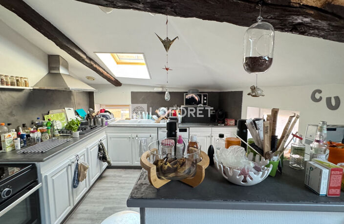 Immeuble Bessenay 250 m2 — photo 5