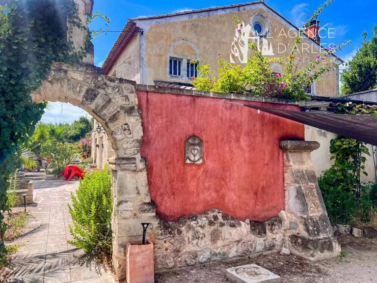 Arles en campagne - Propriété de caractère — photo 1