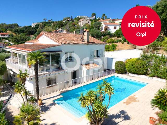 MAISON INDIVIDUELLE - MINELLE - PISCINE - VUE ESTÉREL - DOUBLE GARAGES - TRAVAUX À PRÉVOIR — photo du bien