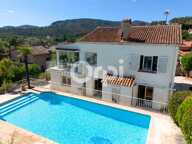 MAISON INDIVIDUELLE - MINELLE - PISCINE - VUE ESTÉREL - DOUBLE GARAGES - TRAVAUX À PRÉVOIR — photo 4