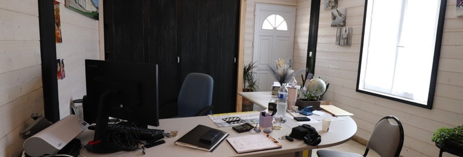 Commerce 3 Pièces 657 m² à louer à Rochefort (17300)