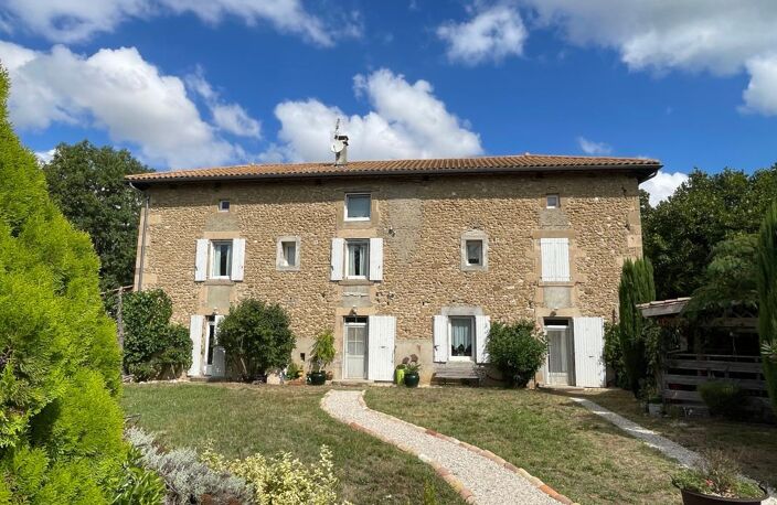 Maison 206 m²avec piscine sur une parcelle de 5130 m² — photo 3
