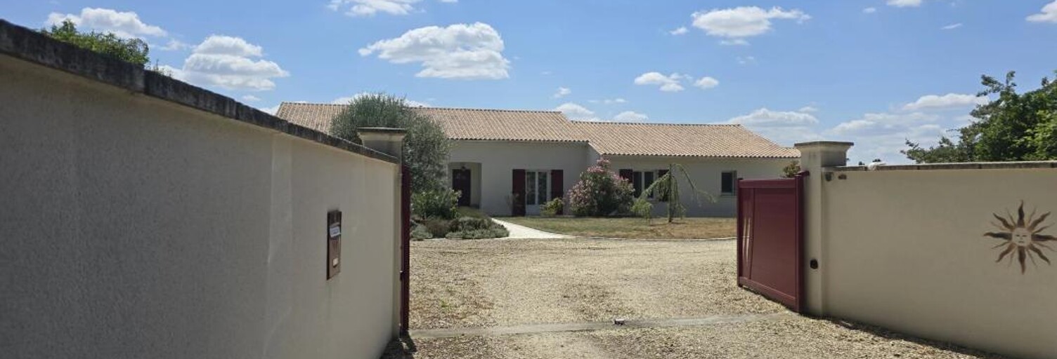 Maison 9 Pièces 207 m² à vendre à Touvérac (16360)