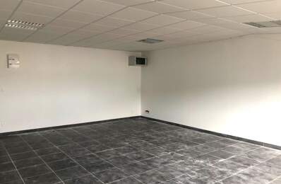 Bureau À Louer — photo du bien