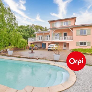 Maison 6 pièces 599000 €