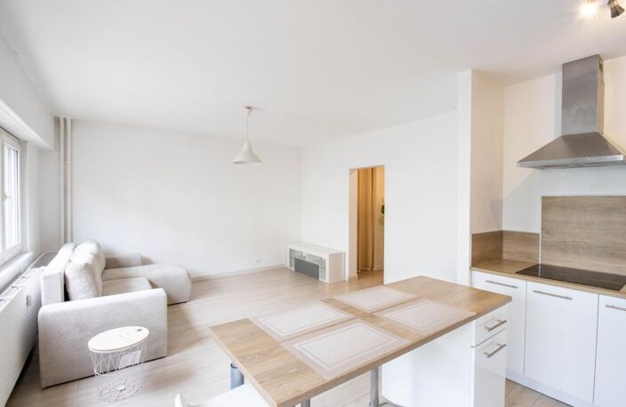 Appartement À Vendre — photo 2