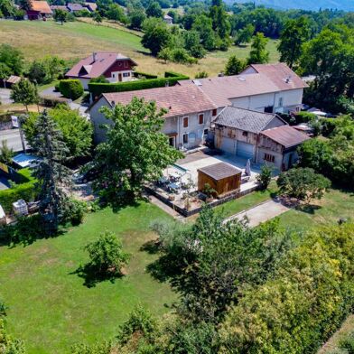 Maison 5 pièces 840000 €