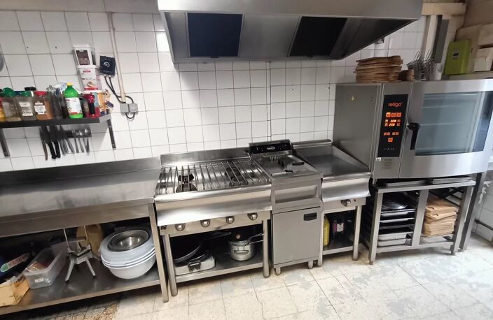 Guillaumes : ensemble immobilier 140 m2 + dépandances — photo 4