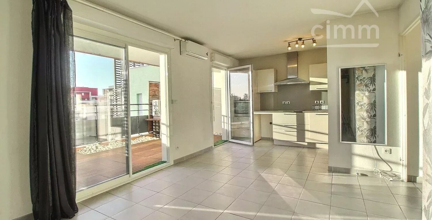 Appartement T3 de 60 m² avec terrasse de 15 m², parking et cave — photo 1