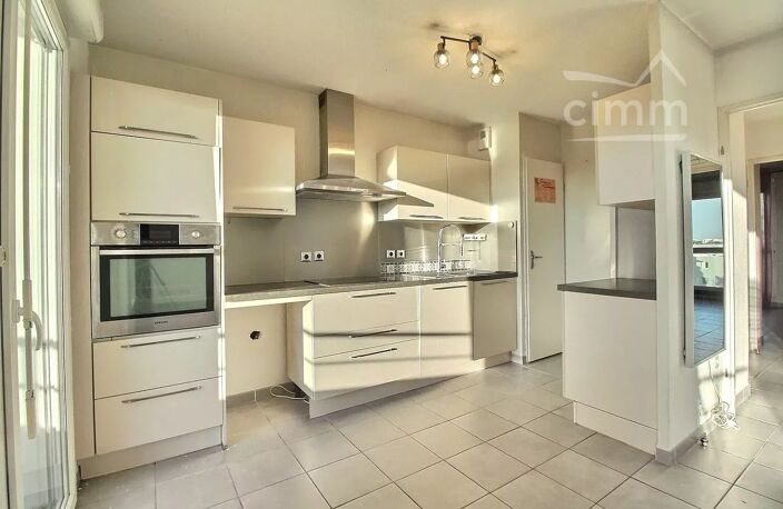 Appartement T3 de 60 m² avec terrasse de 15 m², parking et cave — photo 4