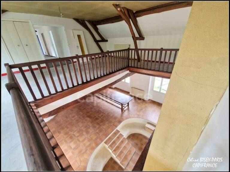 Maison  6 pièces, 6 Chambres, salon/salle à manger 72m2, 2 salles de bains, terrain 1247 M2 MALAY LE GRAND (89) — photo 1