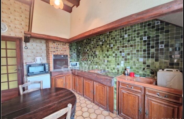 Maison  6 pièces, 6 Chambres, salon/salle à manger 72m2, 2 salles de bains, terrain 1247 M2 MALAY LE GRAND (89) — photo 4
