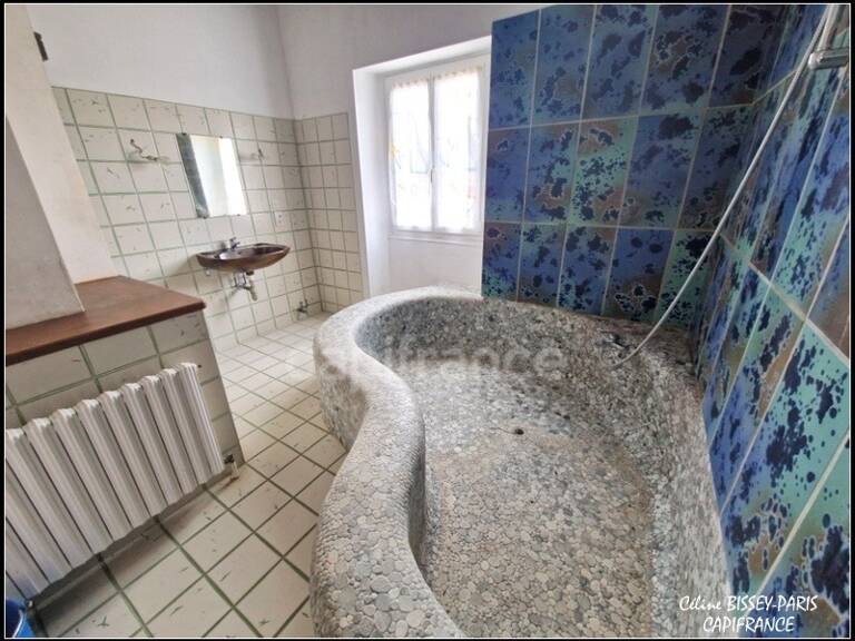 Maison  6 pièces, 6 Chambres, salon/salle à manger 72m2, 2 salles de bains, terrain 1247 M2 MALAY LE GRAND (89) — photo 1