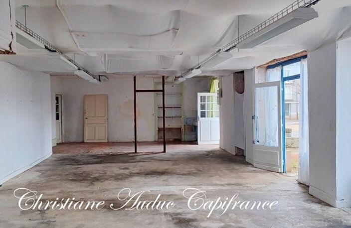 Immeuble de 168 m² entre Cluny et Charolles à Saint Bonnet de Joux — photo 3