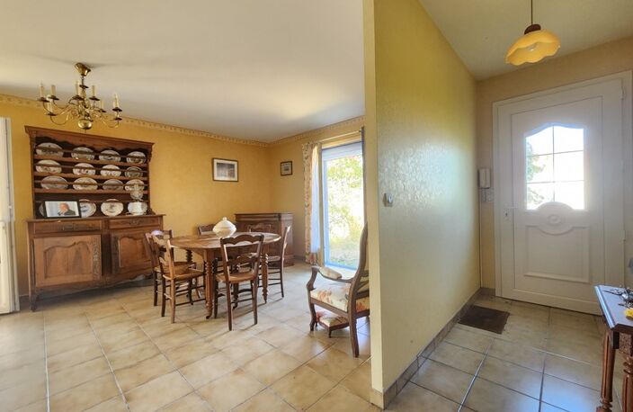 Maison à vendre de plain-pied 139m² - 5 pièces - LE CHATEAU D'OLERON (17) — photo 4