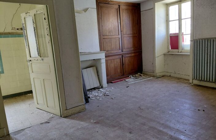 Maison à vendre 10 pièces MONTSALVY (15) — photo 2
