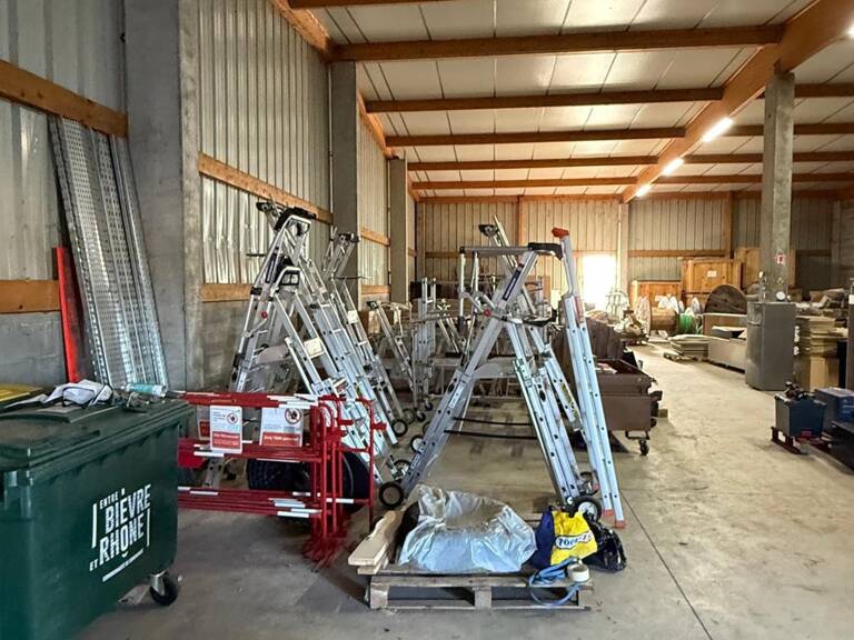 Locaux industriels de 960 m² à louer SONNAY (38) RESTE UN LOT DE 500 M² — photo 1