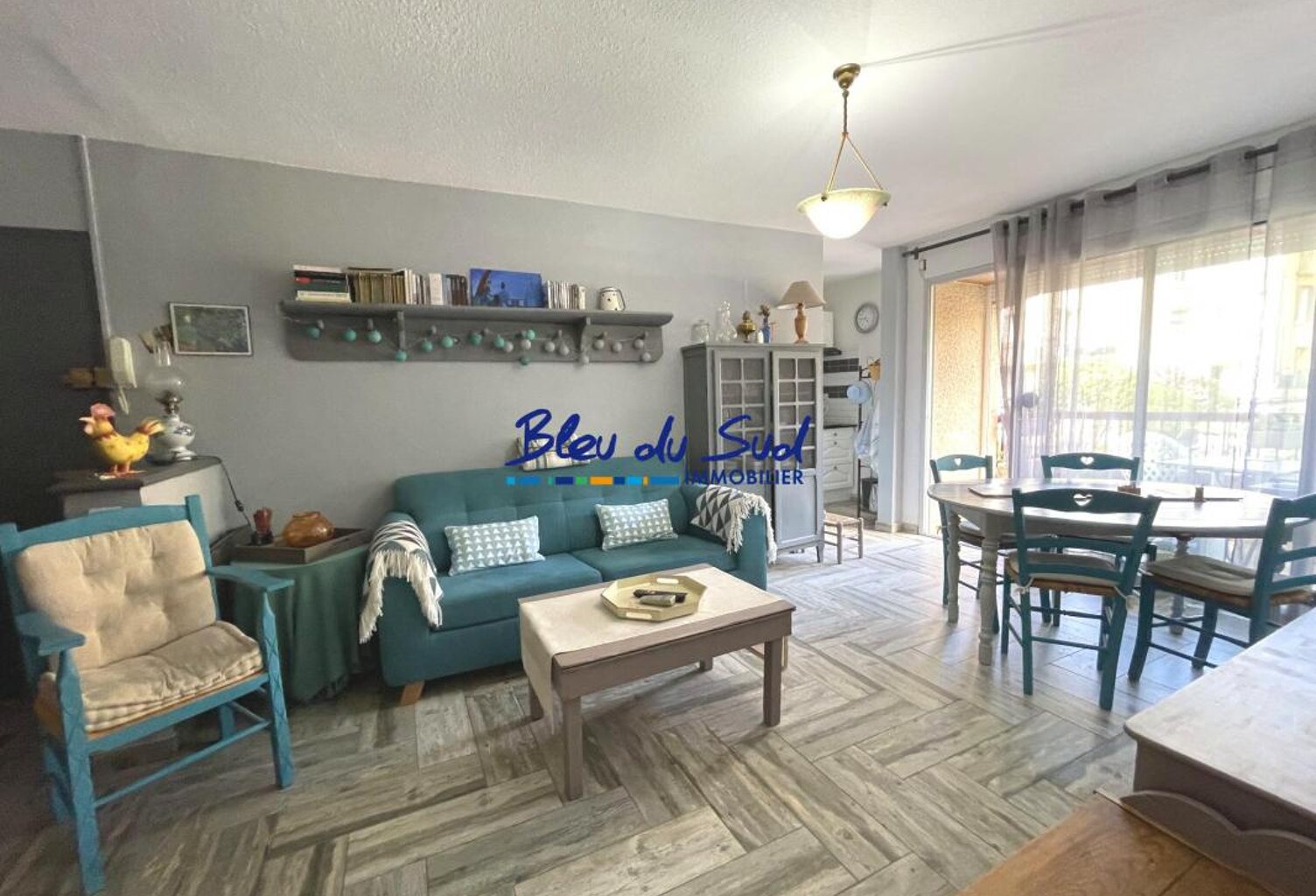 Appartement T2 avec balcon cave et place de parking — photo 1