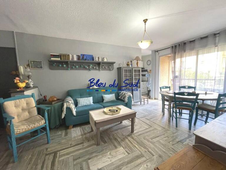 Appartement T2 avec balcon cave et place de parking — photo 1