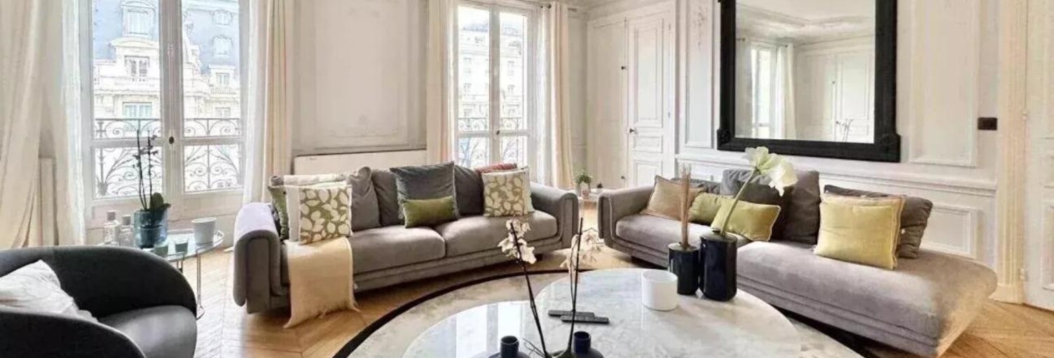 Appartement 7 Pièces 241 m² à louer à Paris (75000)
