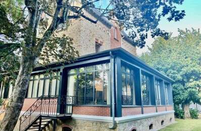 Garches – Triangle d'Or – Maison 1900 rénovée avec jardin plein — photo du bien